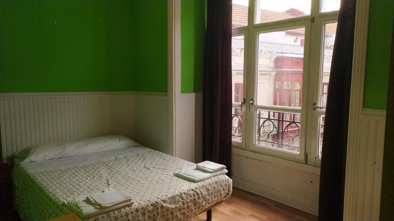 Pension Manoli Bilbao Exteriör bild