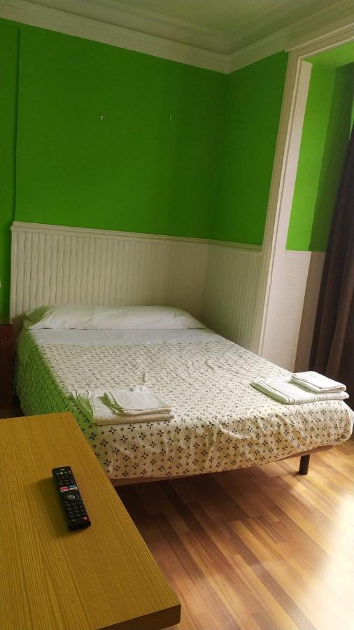 Pension Manoli Bilbao Exteriör bild