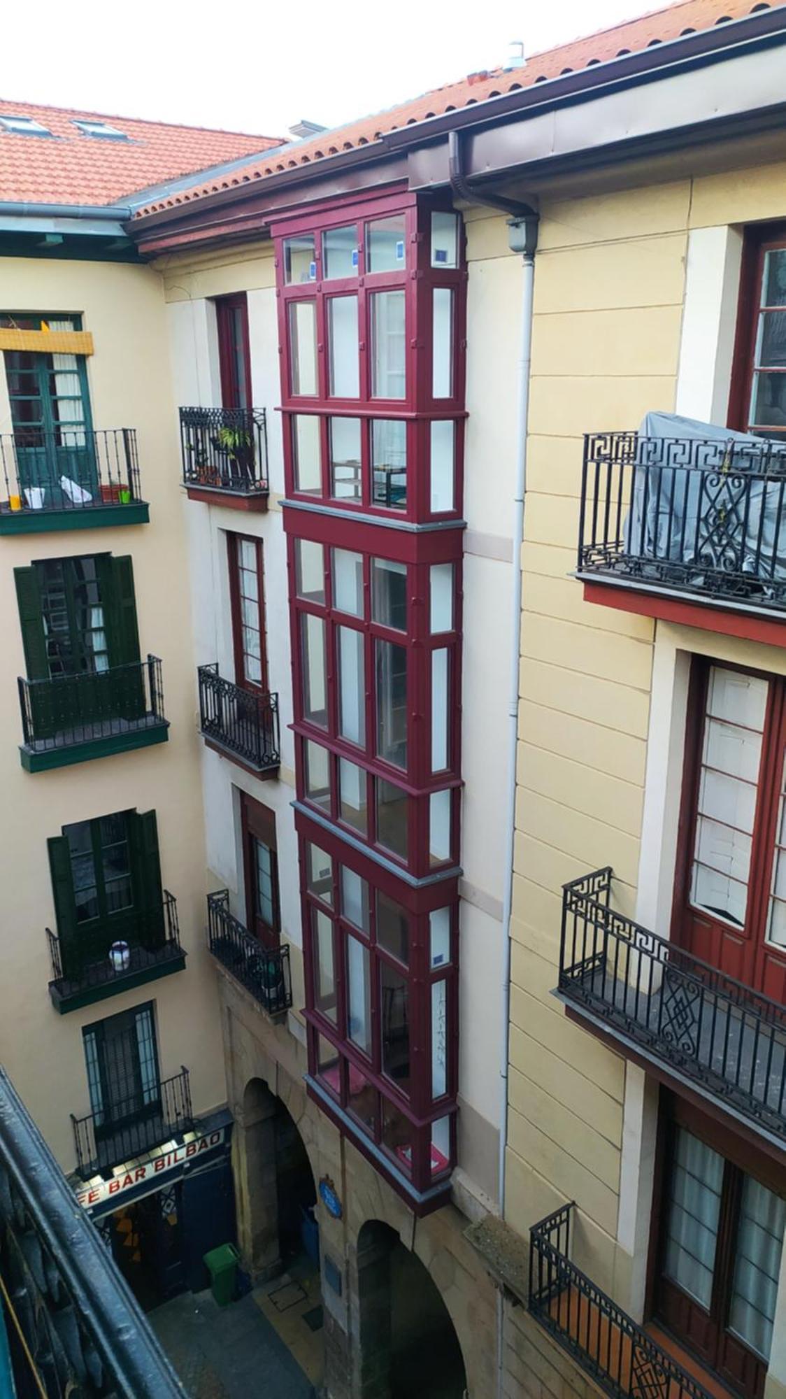 Pension Manoli Bilbao Exteriör bild